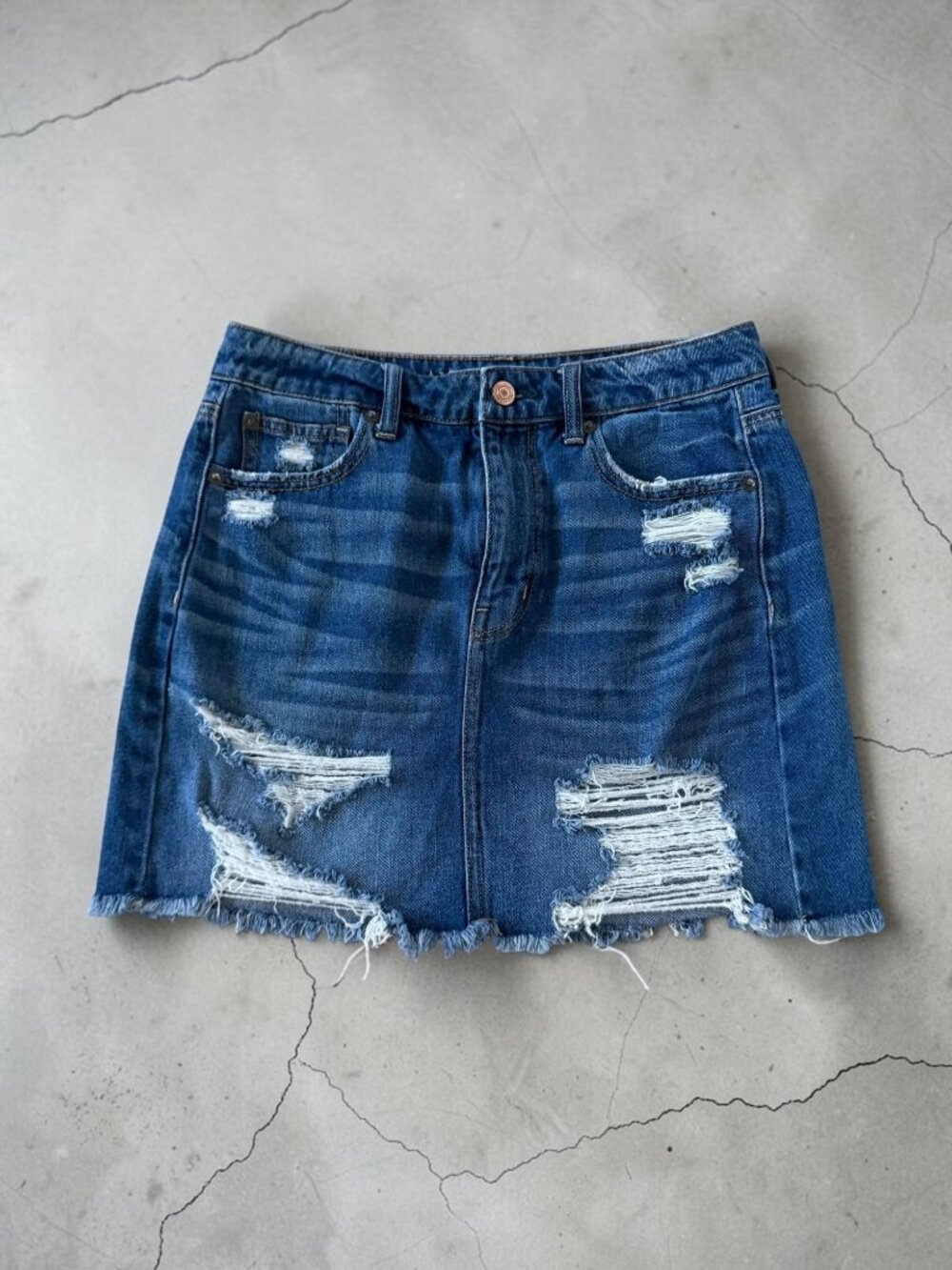 AMERICAN EAGLE Distressed Denim Skirt Size 6